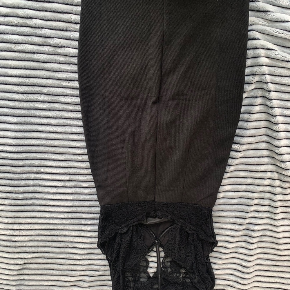LBD - Picture 4 of 4